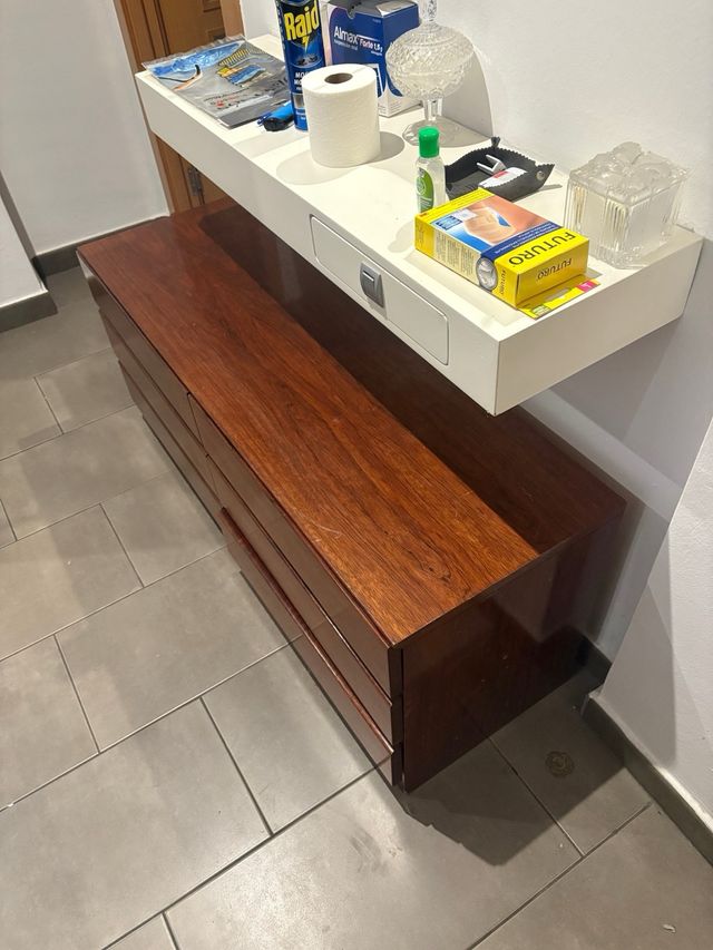 Cómoda de madera maciza real baja