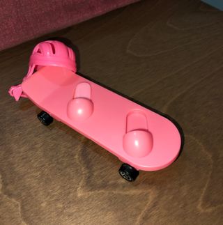 Skateboard e Casco Barbie & Ginger 1997