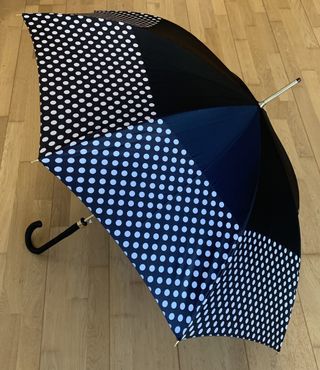 Paraguas lunares blanco y negro