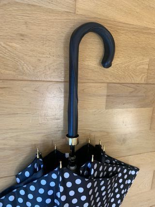 Paraguas lunares blanco y negro