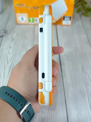 Consola Nintendo New 2DS XL completa