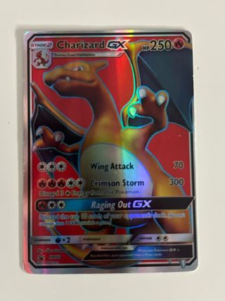 Carta Pokémon Charizard GX SM60