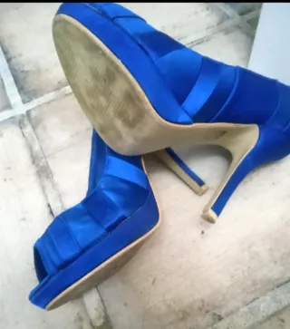 Zapatos de tacón azul talla 40