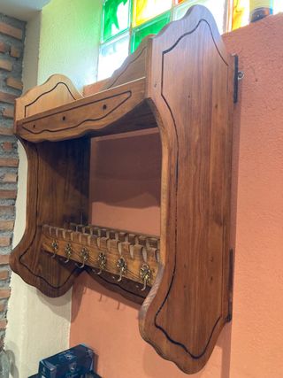 Platero madera rústica con ganchos