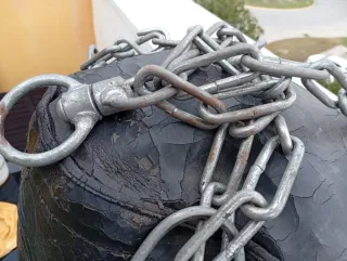 Saco de boxeo Adidas más aplique pared.