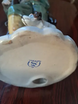 Figura de cazador con perro