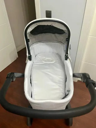 Conjunto bebé: Silla, Capazo y Silla Coche Bebecar