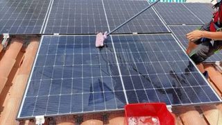 Limpieza de tejados, paneles solares y canalones