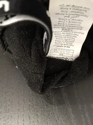 Dos Guantes de Nieve Decathlon Negros