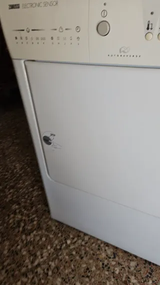 Secadora Zanussi Electronic Sensor