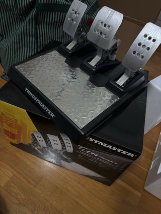 Pedales Thrustmaster TLCM