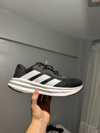 Zapatillas Adidas Galaxy 7 Negras/Blancas