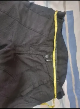 Pantalón de moto Course talla 42.