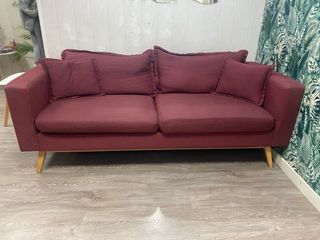 Sofá Burdeos 3 Plazas Tela Madera