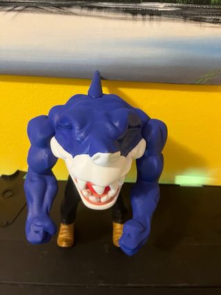 Ripster Street Sharks  Action Figure