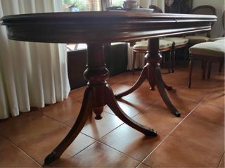 Mesa EXTENSIBLE y 6 SILLAS Clásicas