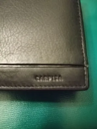 Cartera de piel