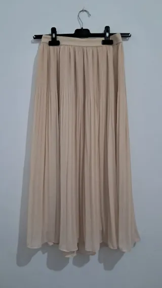 Falda midi H&M plisada beige