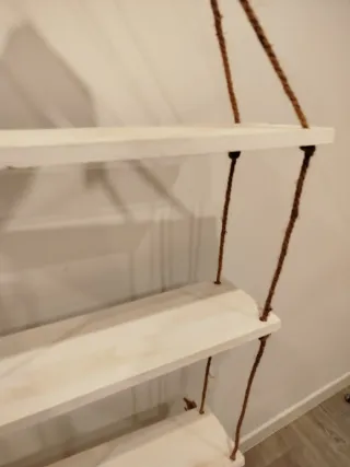 Estantería Escalera Madera y Cuerda