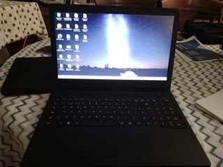 Ordenador portátil negro