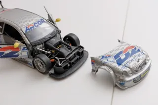 Maqueta Mercedes CLT DTM 1/18 Maisto