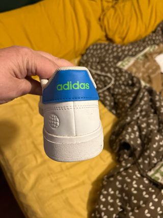 Zapatillas Adidas . Usadas solo una vez