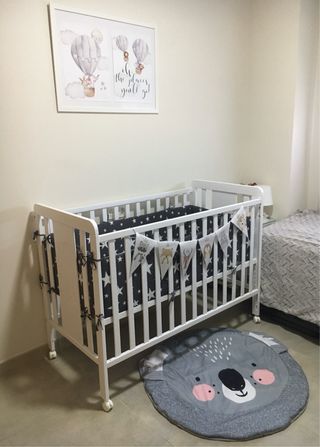 Cuna de madera de haya