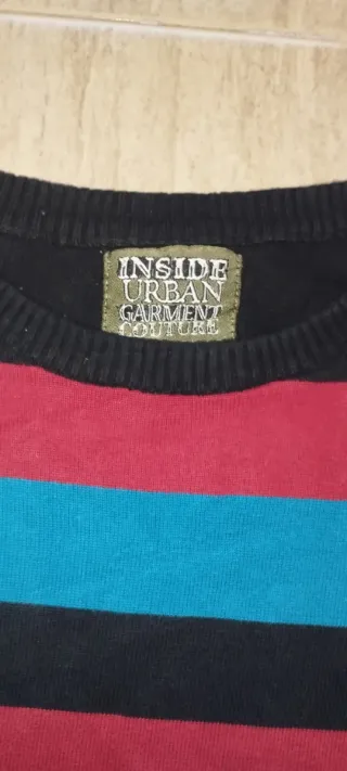 Jersey rayas negro, azul y rojo