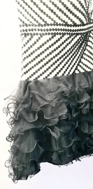 Vestido de fiesta blanco y negro