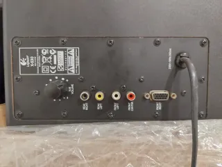 Colunas Logitech X-530 com Subwoofer