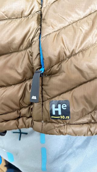 Mountain Equipment plumífero marrón