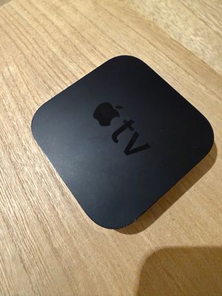 Apple TV 1ª Gen + Mando