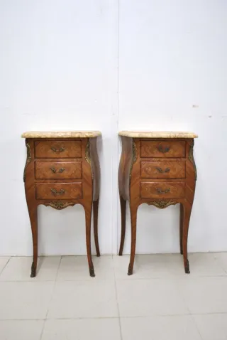 Antiguas mesitas bombé Luis XV