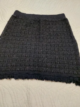 Falda Mango Lana Fiesta Negra y Plateada