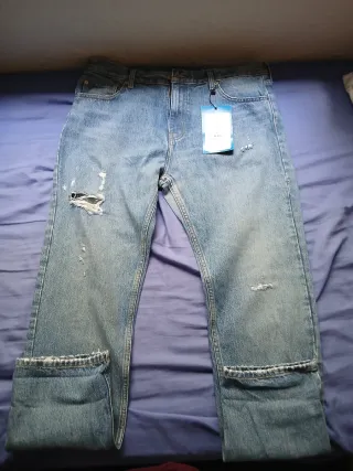 Pantalón vaquero Pull and Bear