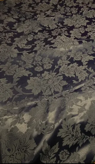 Falda huertana damasco azul marino