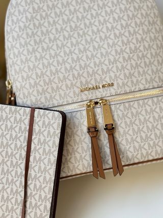 Mochila Michael Kors Beige y Marrón