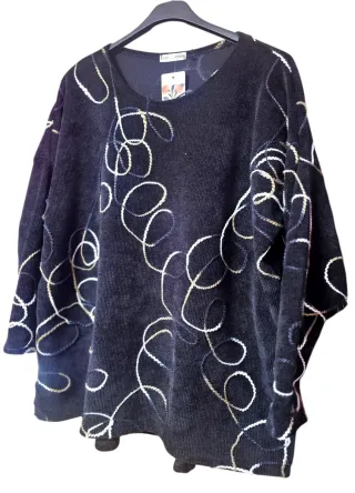 Jersey negro con bordados multicolor