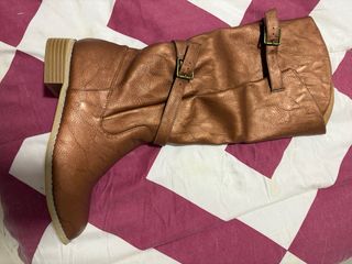 Botas bronce polo piel