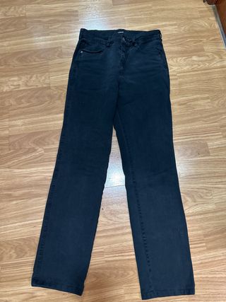 Pantalón negro