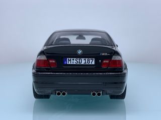 1:18 BMW M3 CSL E46 Coupé 2003 Negro Zafiro Norev