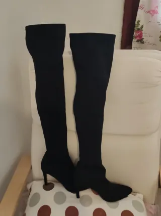 Botas altas elásticas negras