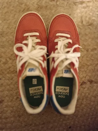 Zapatillas New Balance 300 Rev Lite Rojas y Blanca