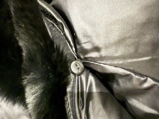 Abrigo Twinset Negro Plumas Mangas Desmontables