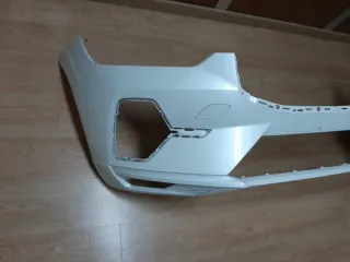 Paragolpes delantero Volvo XC60