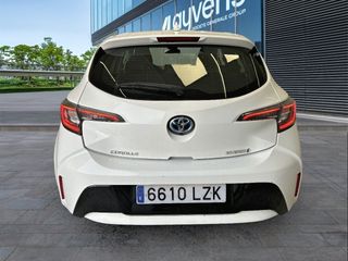 Toyota Corolla 125H Business E-CVT 90 kW (122 CV)
