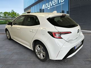 Toyota Corolla 125H Business E-CVT 90 kW (122 CV)