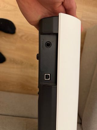 Teclado Yamaha Piaggero NP-12. Tiene poco uso.