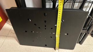 Armario abierto. Perchero / burra / recibidor