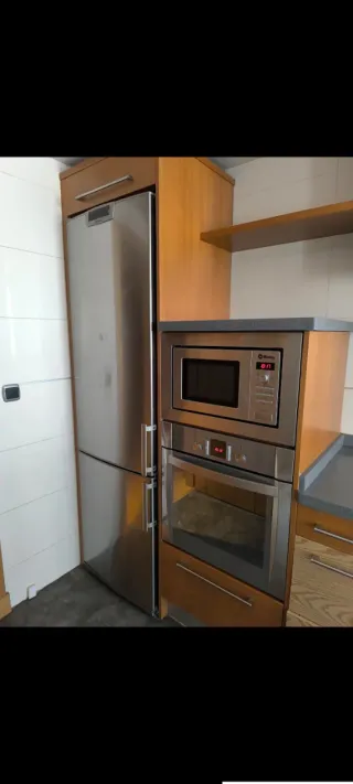 Horno y microondas integrable Balay